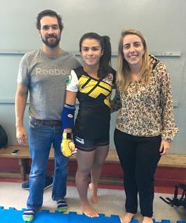 Claudia Gadelha feet photo thumbnail