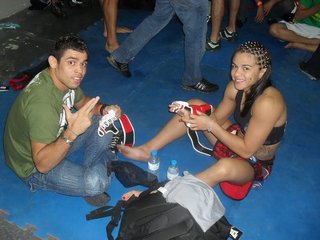 Claudia Gadelha feet photo thumbnail