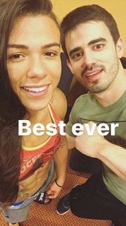 Claudia Gadelha feet photo thumbnail