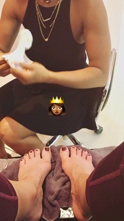 Claudia Gadelha feet photo thumbnail