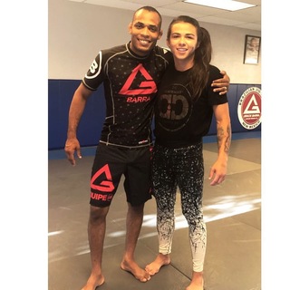 Claudia Gadelha feet photo thumbnail