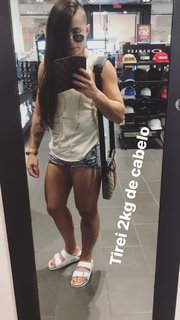 Claudia Gadelha feet photo thumbnail