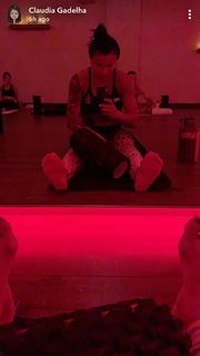 Claudia Gadelha feet photo thumbnail