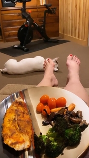 Claudia Gadelha feet photo thumbnail