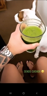 Claudia Gadelha feet photo thumbnail