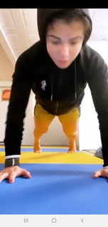 Claudia Gadelha feet photo thumbnail