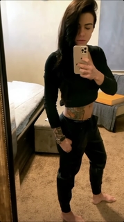 Claudia Gadelha feet photo thumbnail