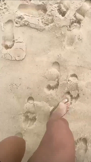 Claudia Gadelha feet photo thumbnail