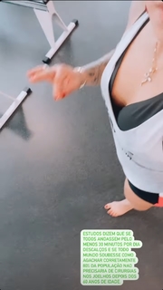 Claudia Gadelha feet photo thumbnail