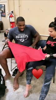 Claudia Gadelha feet photo thumbnail