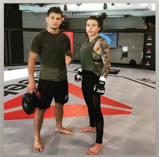 Claudia Gadelha feet photo thumbnail