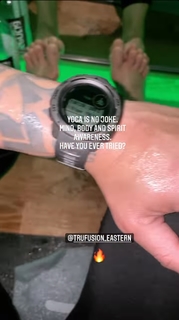 Claudia Gadelha feet photo thumbnail
