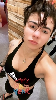 Claudia Gadelha feet photo thumbnail