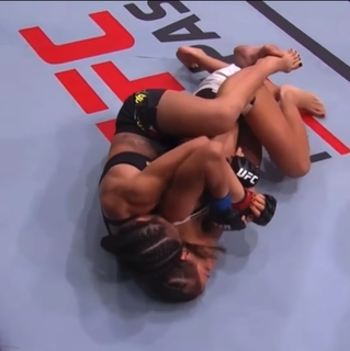 Claudia Gadelha feet photo thumbnail