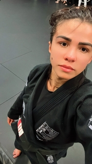 Claudia Gadelha feet photo thumbnail