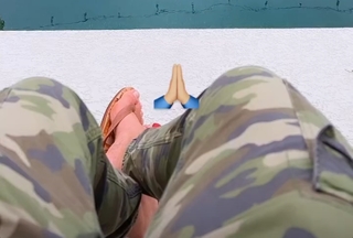 Claudia Gadelha feet photo thumbnail