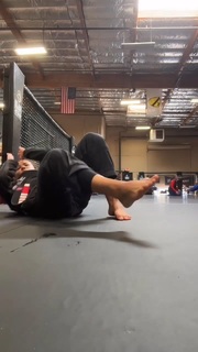 Claudia Gadelha feet photo thumbnail