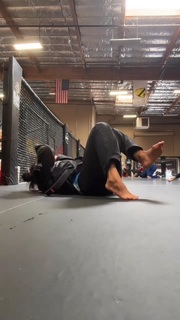 Claudia Gadelha feet photo thumbnail