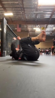 Claudia Gadelha feet photo thumbnail