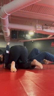 Claudia Gadelha feet photo thumbnail