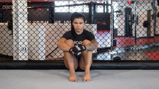 Claudia Gadelha feet photo thumbnail