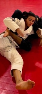 Claudia Gadelha feet photo thumbnail