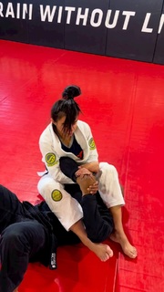 Claudia Gadelha feet photo thumbnail