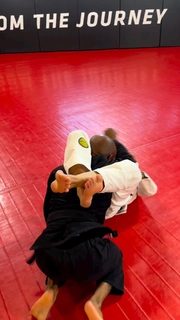 Claudia Gadelha feet photo thumbnail