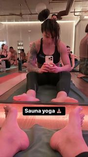 Claudia Gadelha feet photo thumbnail