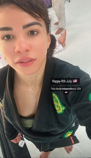 Claudia Gadelha feet photo thumbnail
