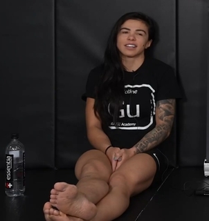 Claudia Gadelha feet photo thumbnail