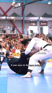 Claudia Gadelha feet photo thumbnail