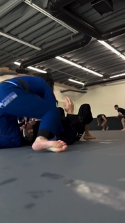 Claudia Gadelha feet photo thumbnail