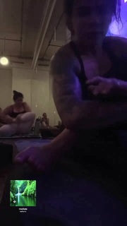Claudia Gadelha feet photo thumbnail