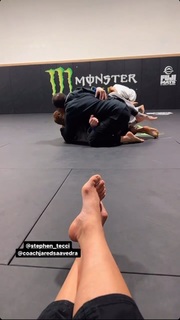 Claudia Gadelha feet photo thumbnail