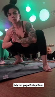 Claudia Gadelha feet photo thumbnail