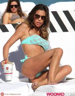 Claudia Galanti feet photo 10