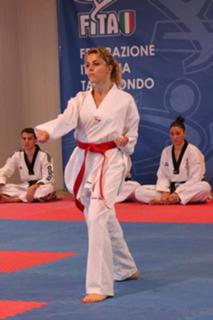 Claudia Gerini feet photo thumbnail