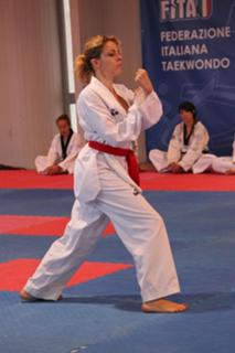 Claudia Gerini feet photo thumbnail