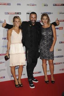 Claudia Gerini feet photo thumbnail