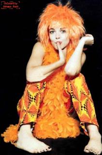 Claudia Gerini feet photo thumbnail