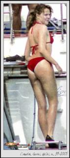 Claudia Gerini feet photo thumbnail