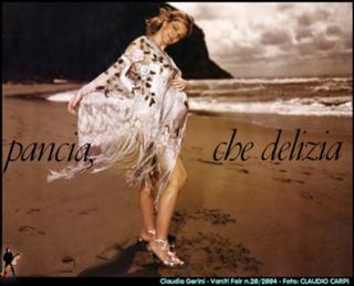 Claudia Gerini feet photo thumbnail