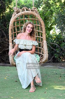 Claudia Gerini feet photo thumbnail