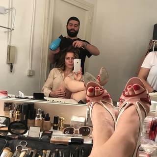Claudia Gerini feet photo thumbnail