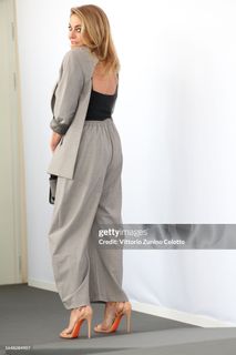 Claudia Gerini feet photo 4