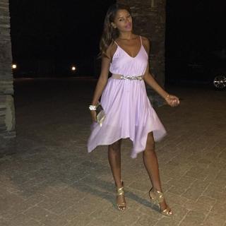 Claudia Jordan feet photo thumbnail