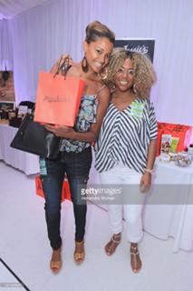 Claudia Jordan feet photo thumbnail