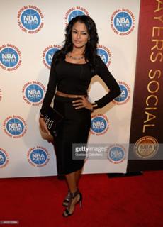 Claudia Jordan feet photo thumbnail