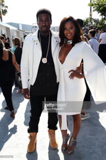 Claudia Jordan feet photo thumbnail